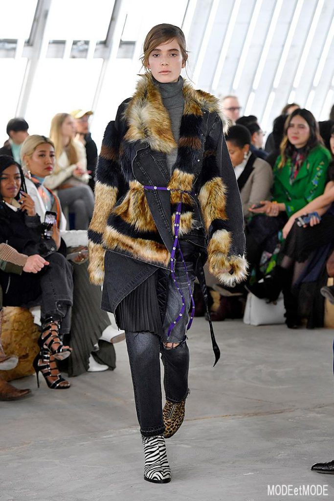 sacai_aw18_031