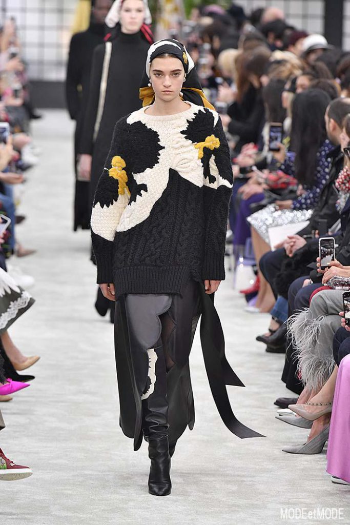 Valentino Paris Womenswear Fall Winter 2018-2019 Paris February/March 2018