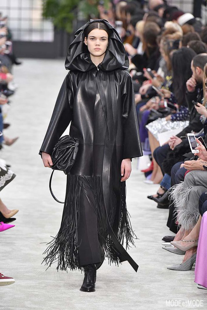 Valentino Paris Womenswear Fall Winter 2018-2019 Paris February/March 2018
