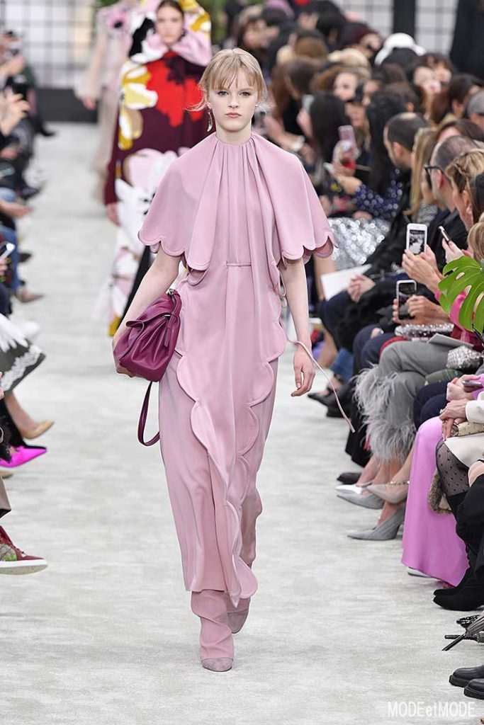 Valentino Paris Womenswear Fall Winter 2018-2019 Paris February/March 2018