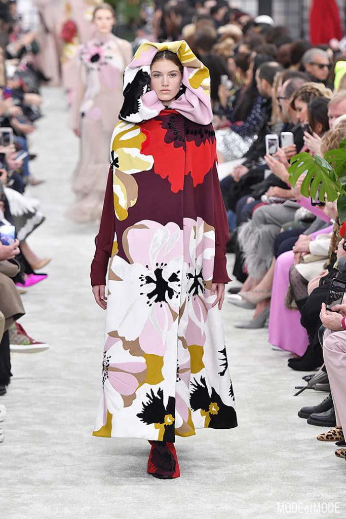 Valentino Paris Womenswear Fall Winter 2018-2019 Paris February/March 2018