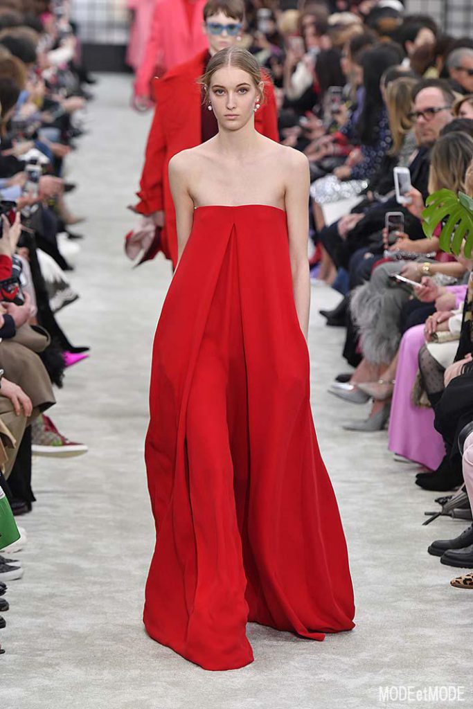 Valentino Paris Womenswear Fall Winter 2018-2019 Paris February/March 2018