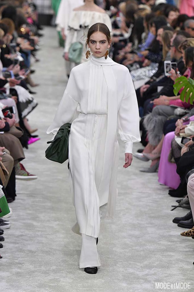 Valentino Paris Womenswear Fall Winter 2018-2019 Paris February/March 2018