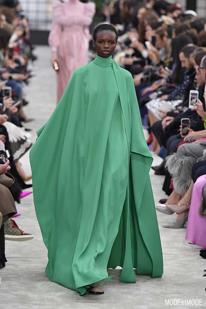 Valentino Paris Womenswear Fall Winter 2018-2019 Paris February/March 2018