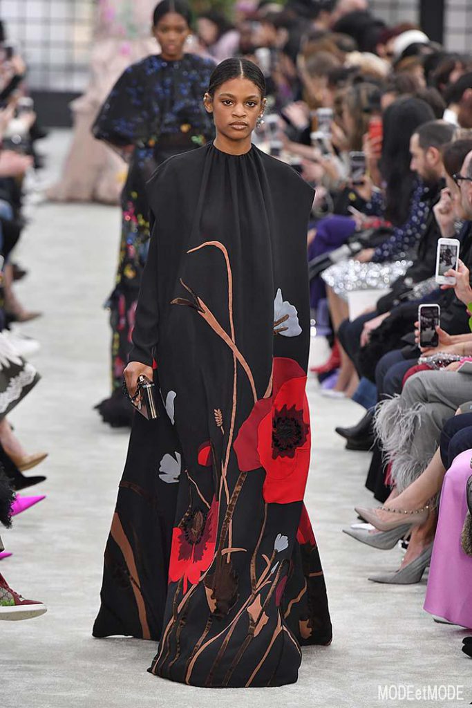 Valentino Paris Womenswear Fall Winter 2018-2019 Paris February/March 2018