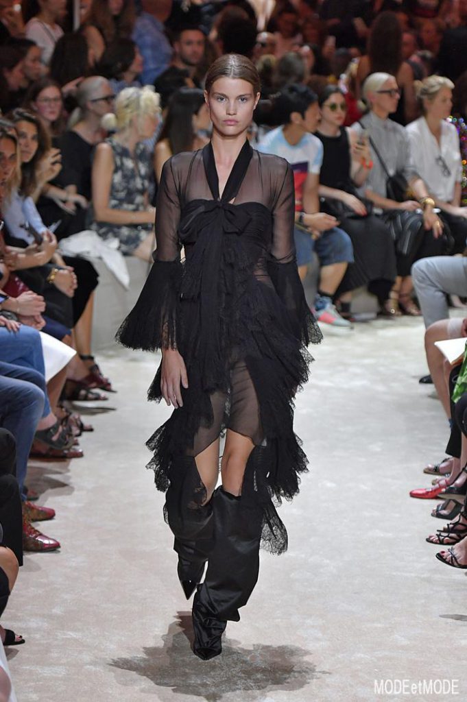 Alexandre Vauthier Haute Couture Paris Fall Winter 2018/19 Paris July 2018