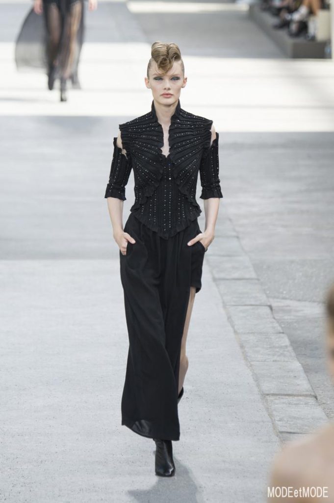 chanel_aw18hc_034