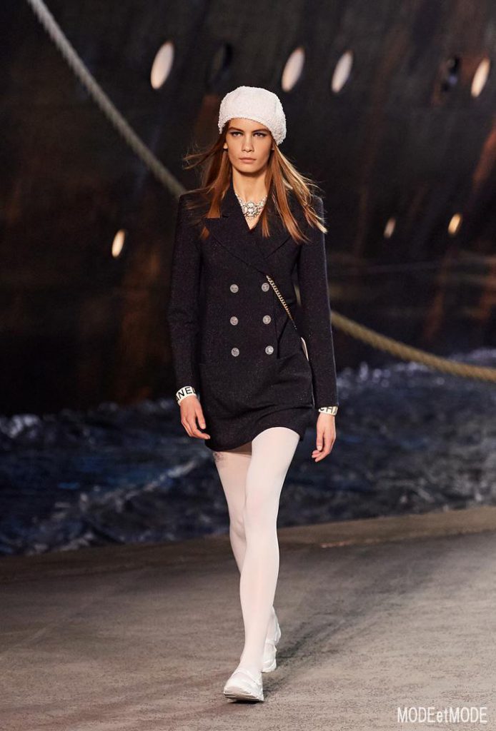 chanel_cruise_aw18hc_004