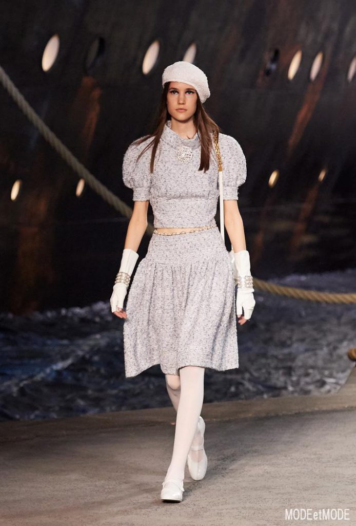 chanel_cruise_aw18hc_012
