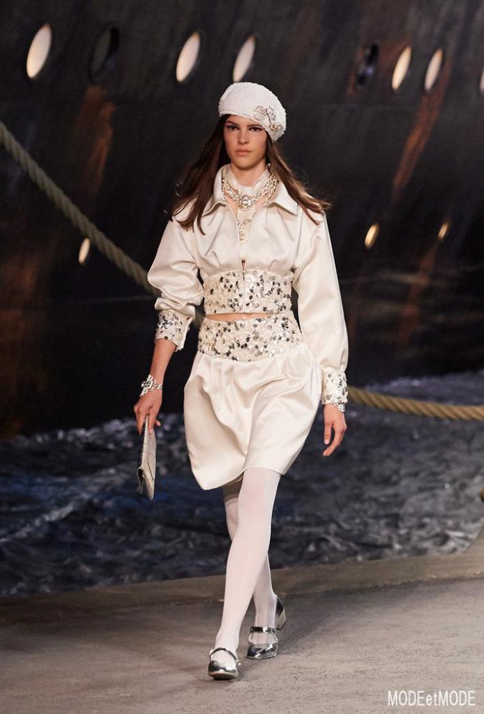 chanel_cruise_aw18hc_015