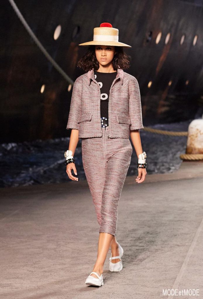 chanel_cruise_aw18hc_025