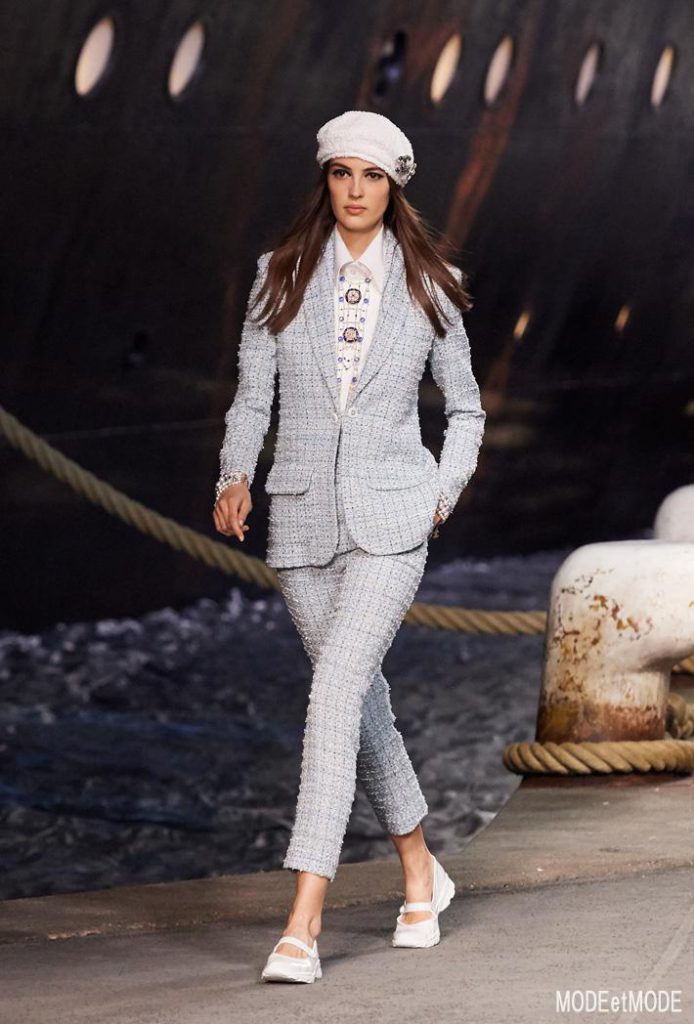 chanel_cruise_aw18hc_028