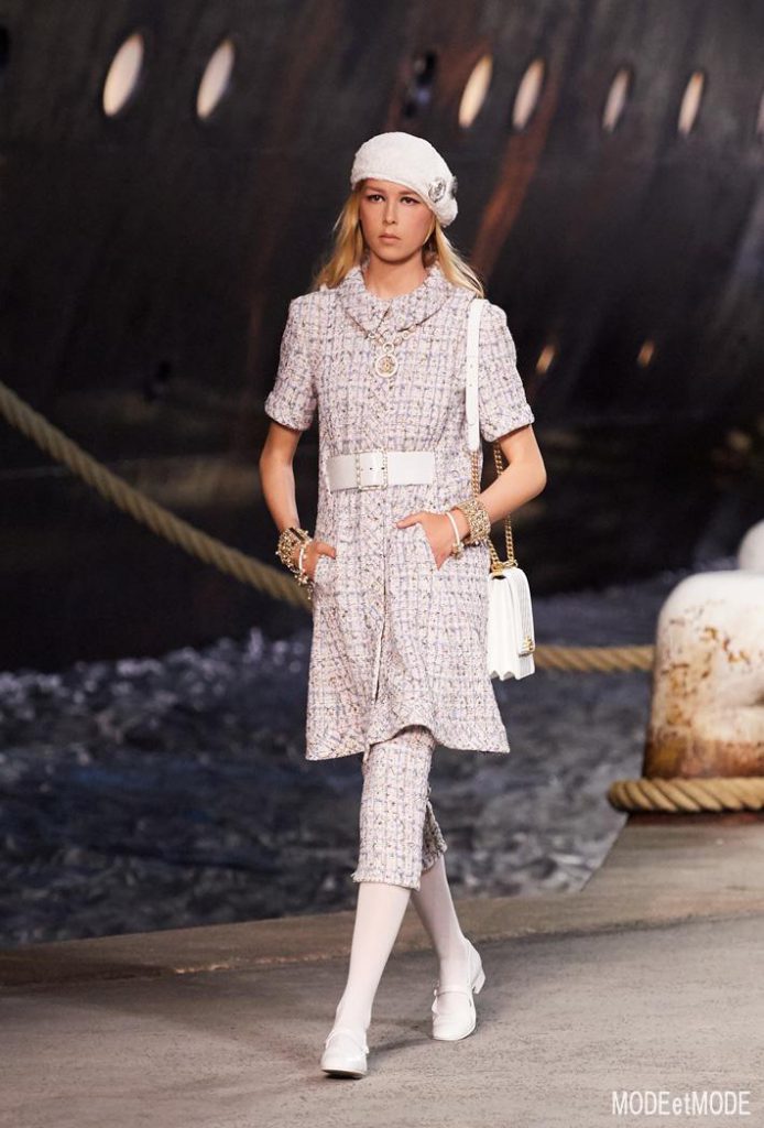 chanel_cruise_aw18hc_030