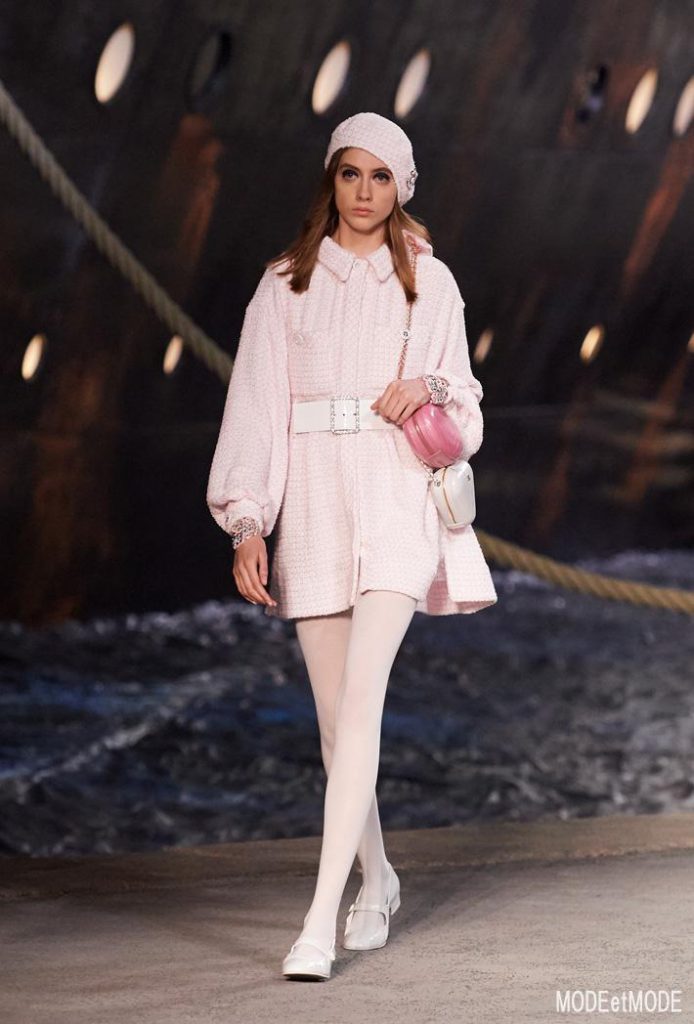 chanel_cruise_aw18hc_031