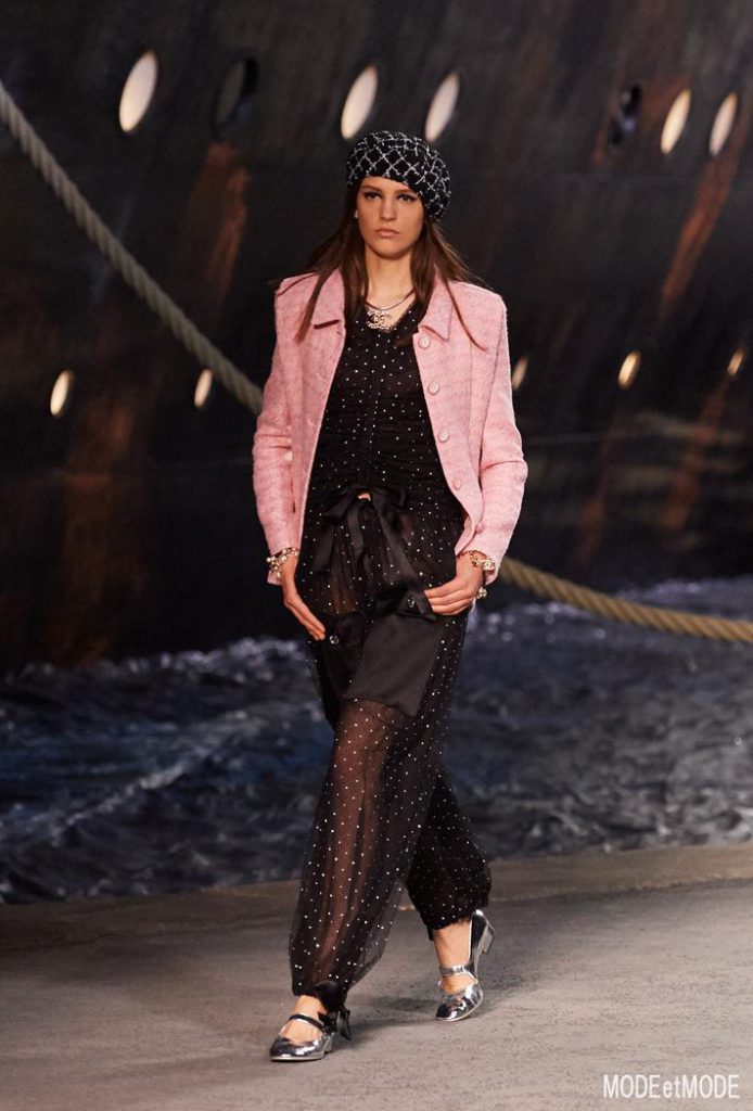 chanel_cruise_aw18hc_041