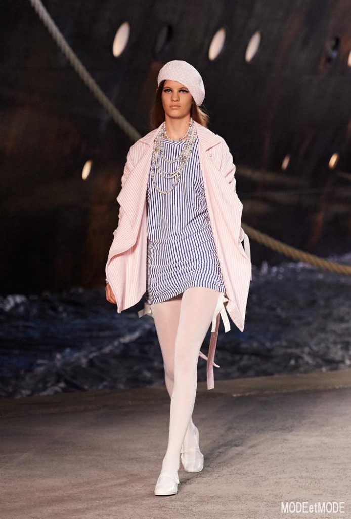 chanel_cruise_aw18hc_044