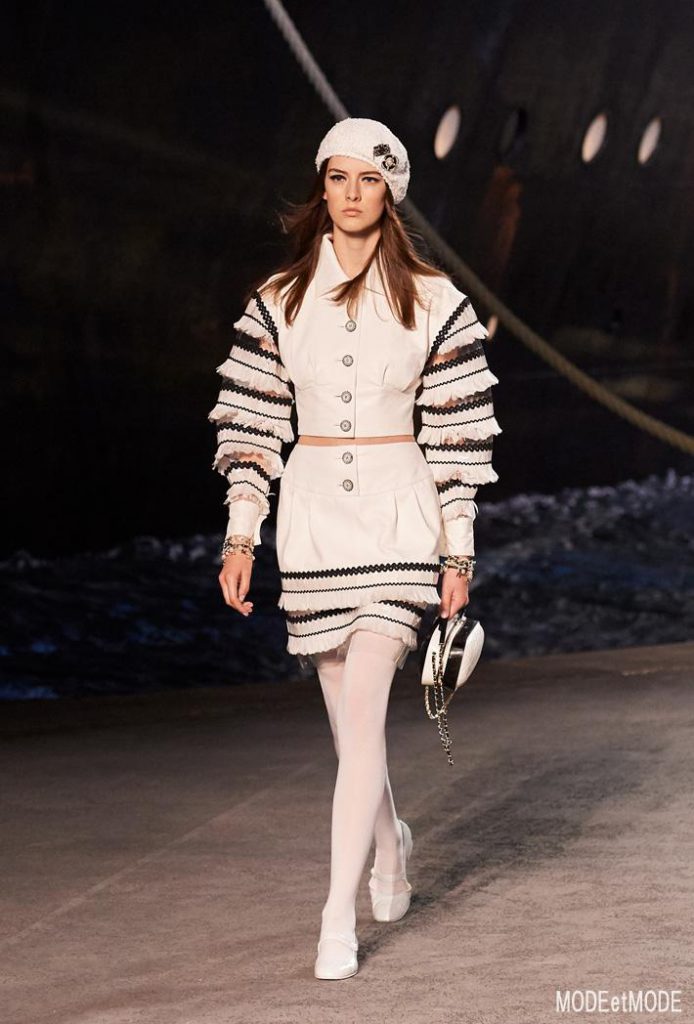 chanel_cruise_aw18hc_047
