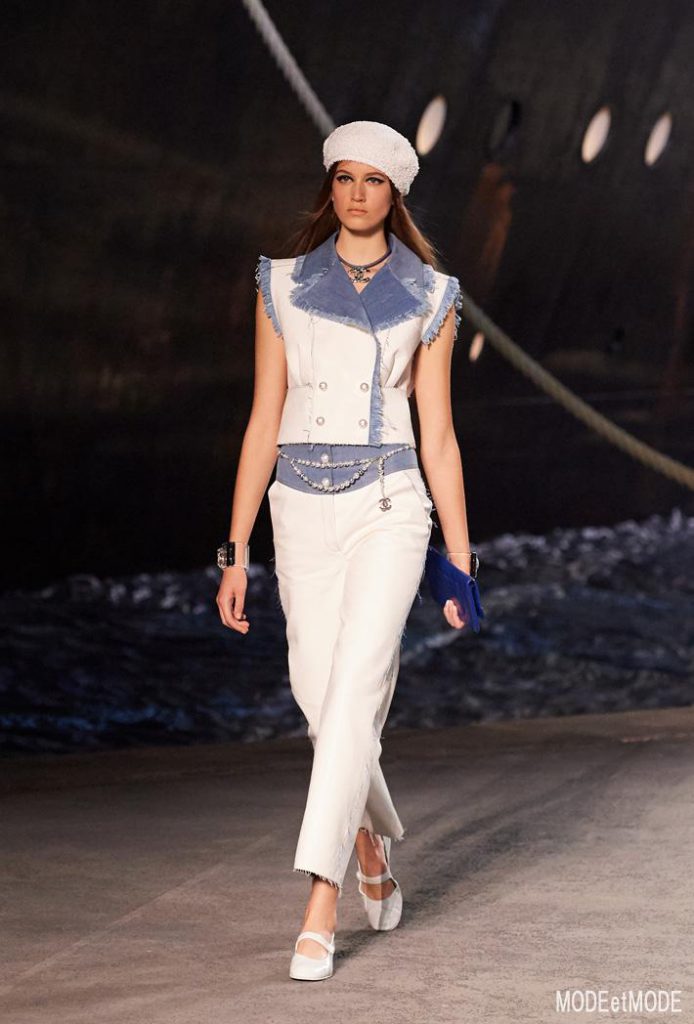 chanel_cruise_aw18hc_053