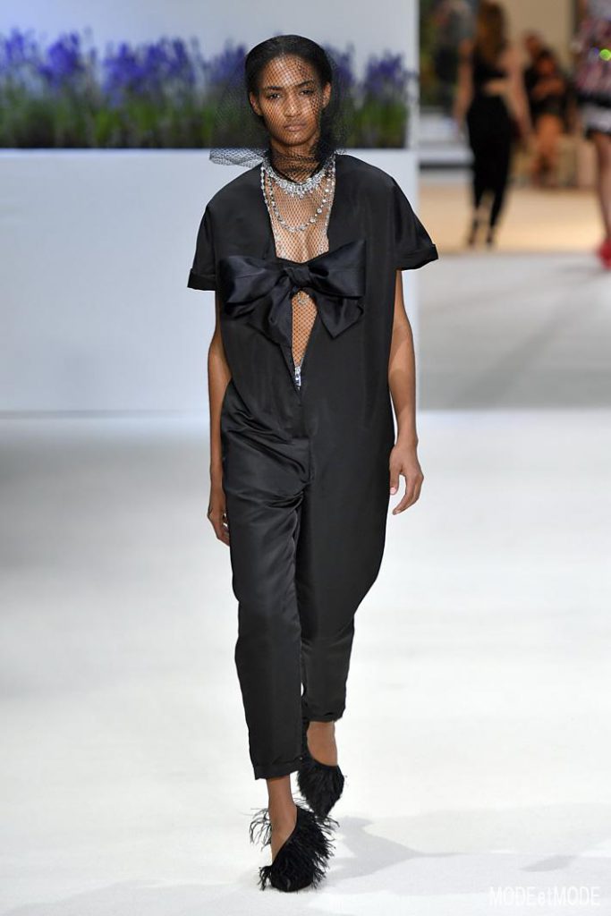 Giambattista Valli Haute Couture Paris Fall Winter 2018/19 Paris July 2018