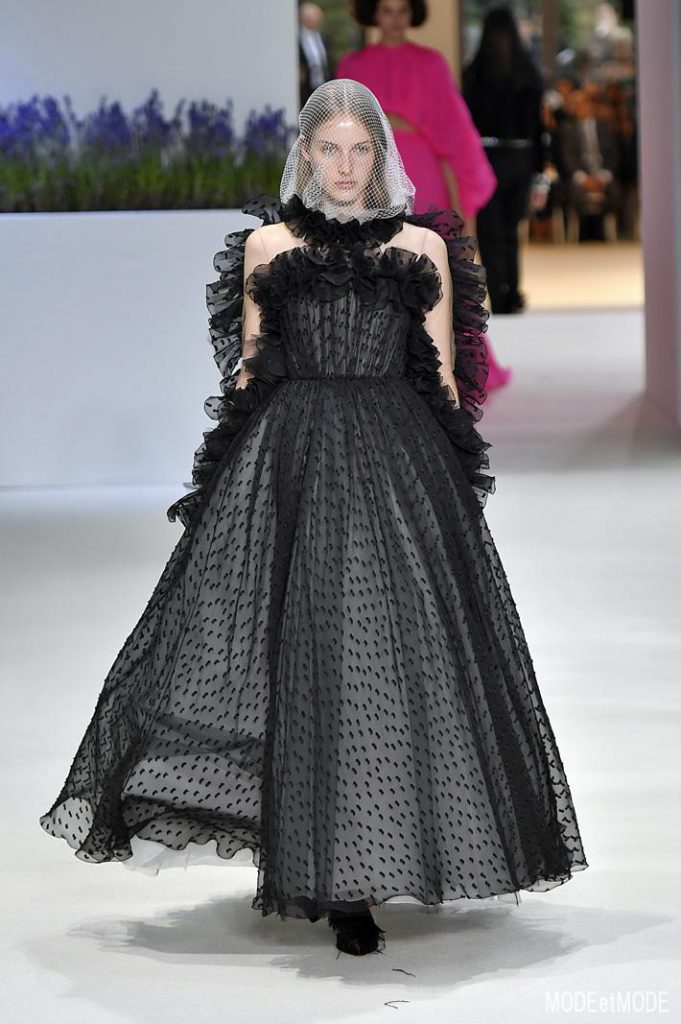 Giambattista Valli Haute Couture Paris Fall Winter 2018/19 Paris July 2018