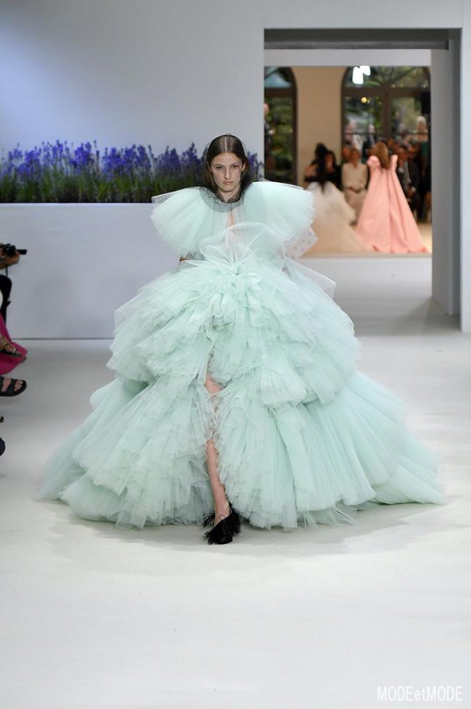 Giambattista Valli Haute Couture Paris Fall Winter 2018/19 Paris July 2018