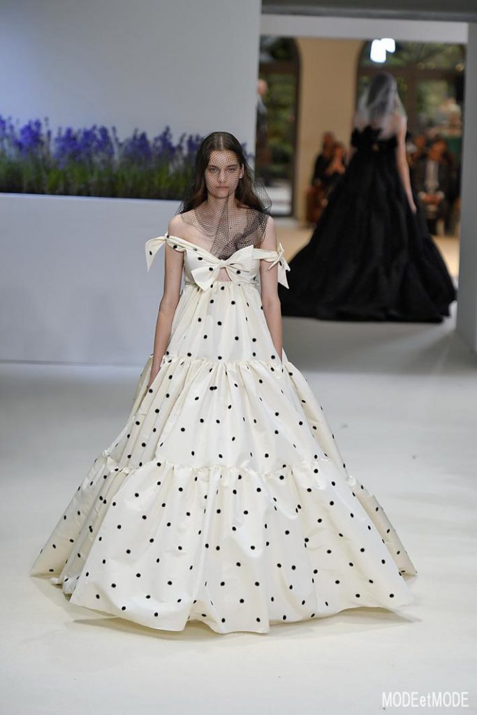 Giambattista Valli Haute Couture Paris Fall Winter 2018/19 Paris July 2018