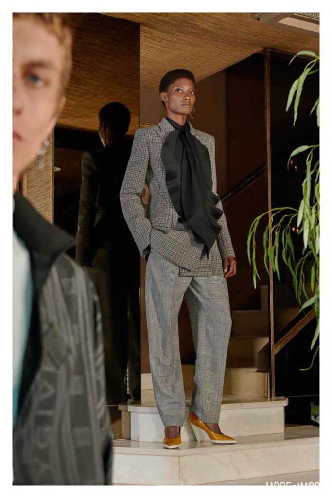 givenchy_cruise_aw18hc_001
