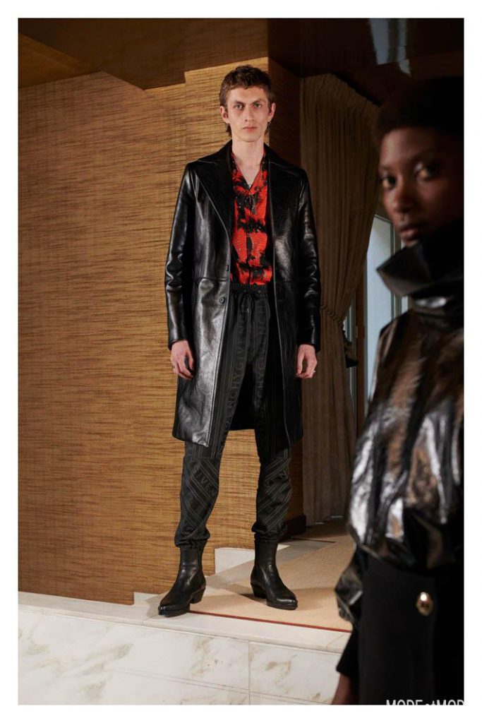 givenchy_cruise_aw18hc_003