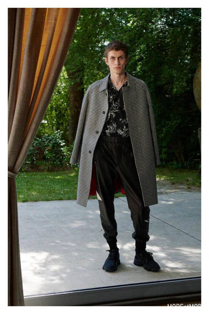 givenchy_cruise_aw18hc_011