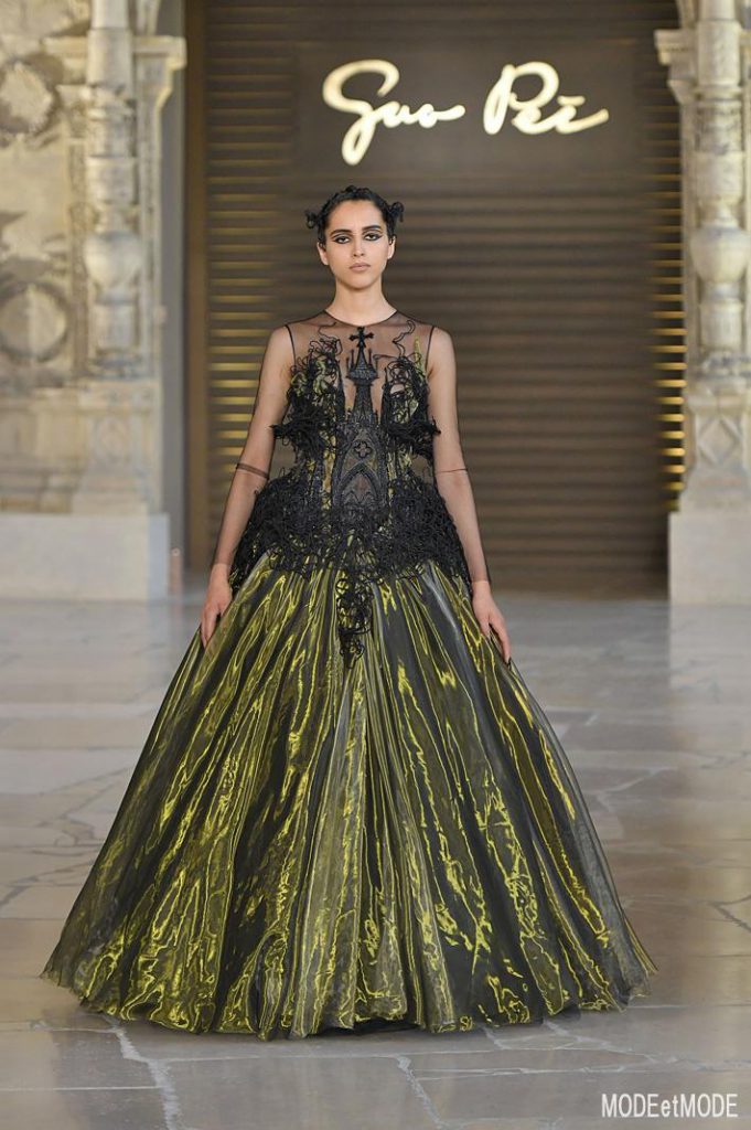 Guo Pei Haute Couture Paris Fall Winter 2018/19 Paris July 2018