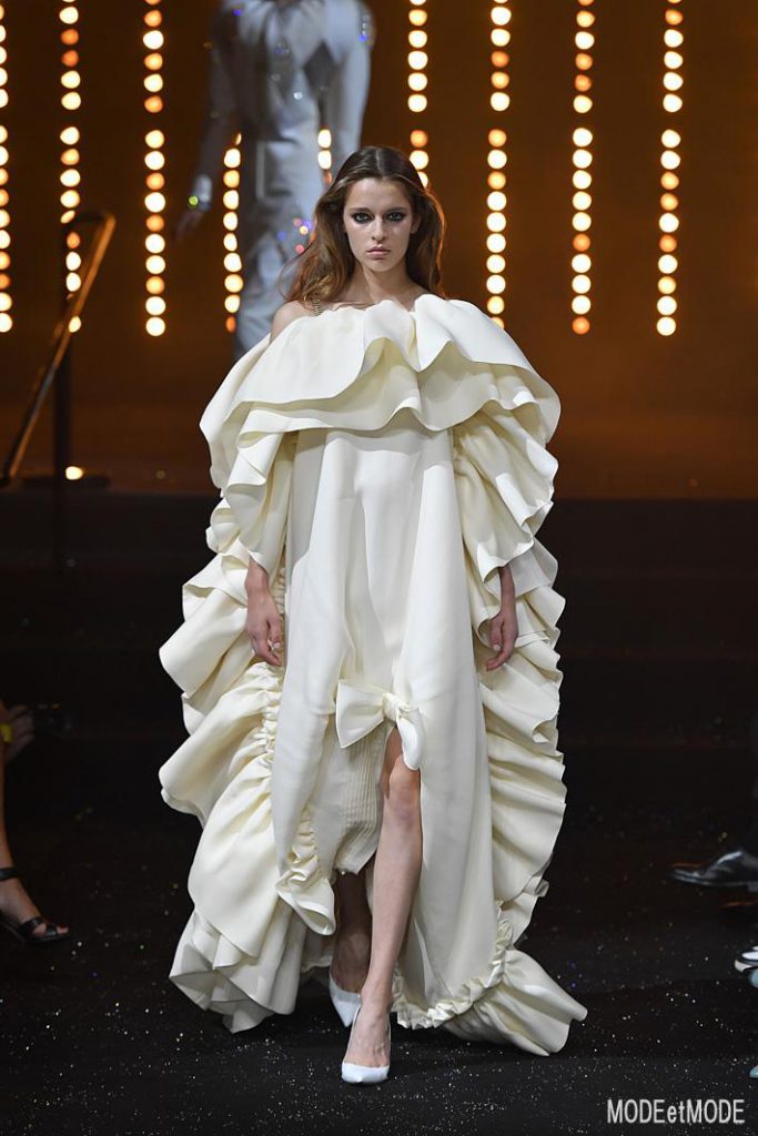 Viktor Rolf Haute Couture Paris Fall Winter 2018/19 Paris July 2018