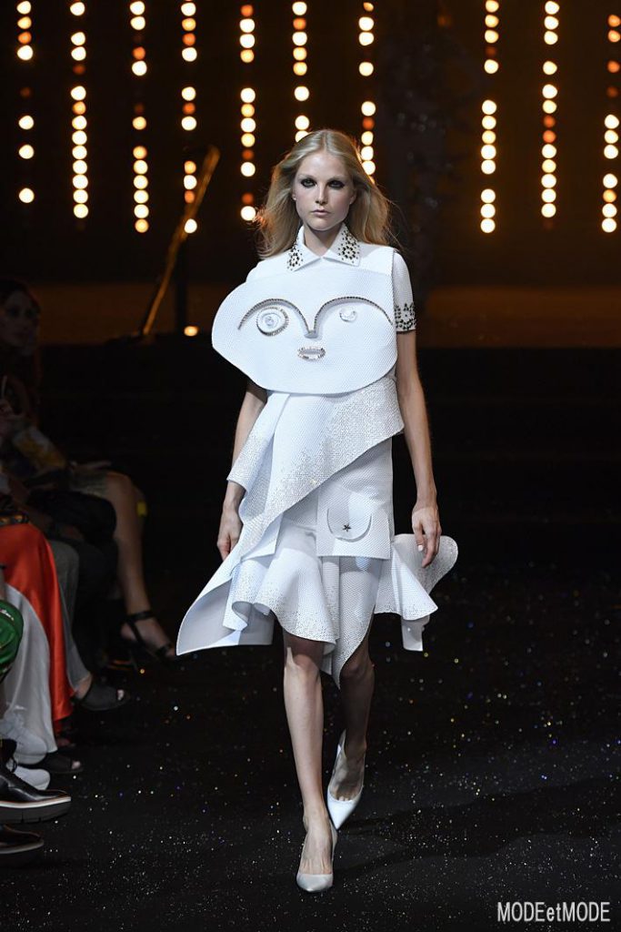 Viktor Rolf Haute Couture Paris Fall Winter 2018/19 Paris July 2018