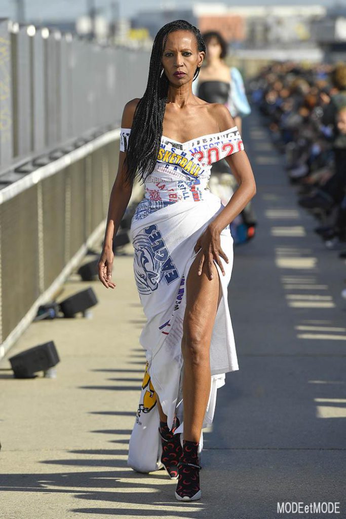 Marine Serre SS19
CatwalkPictures.com
Paris