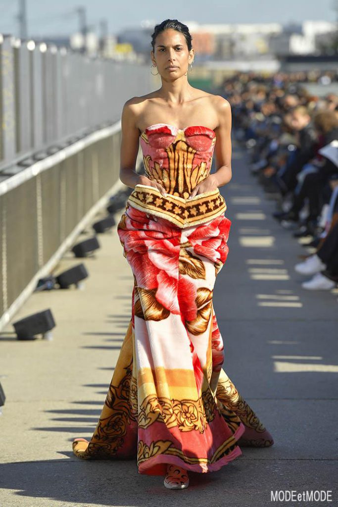 Marine Serre SS19
CatwalkPictures.com
Paris