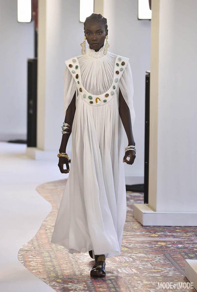 chloe_ss19_057
