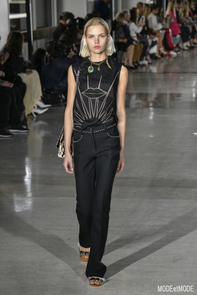 giambattista-valli_ss19_016