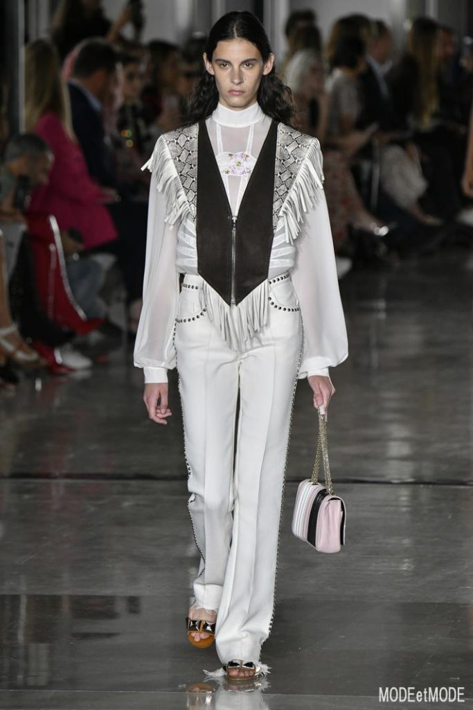 giambattista-valli_ss19_020