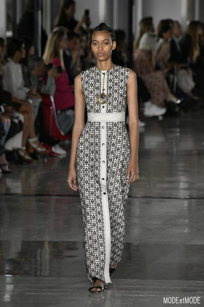 giambattista-valli_ss19_021