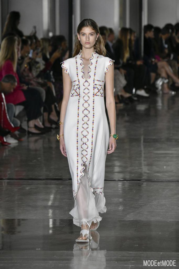 giambattista-valli_ss19_029