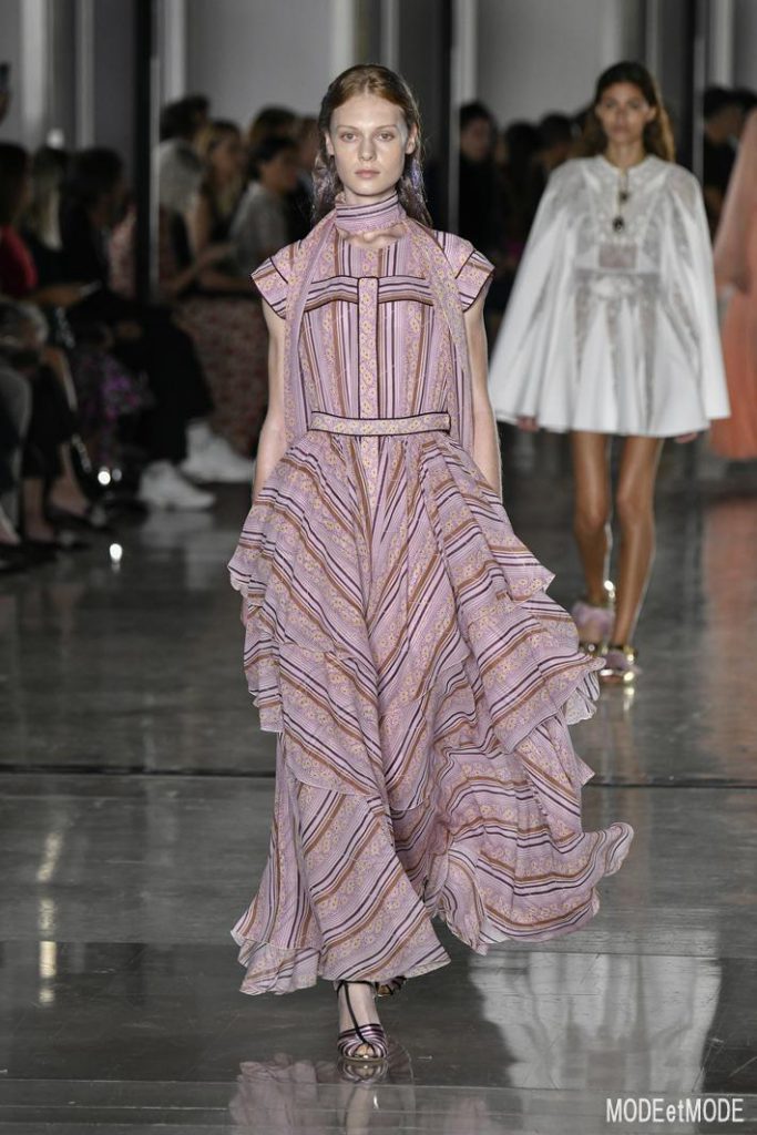 giambattista-valli_ss19_032