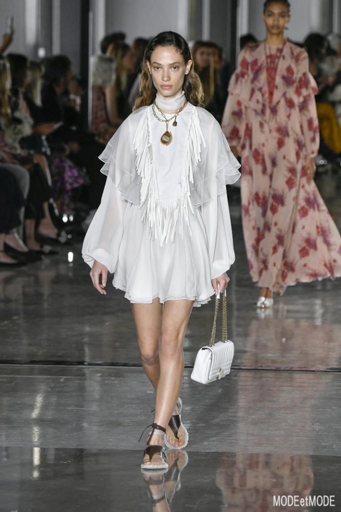 giambattista-valli_ss19_035
