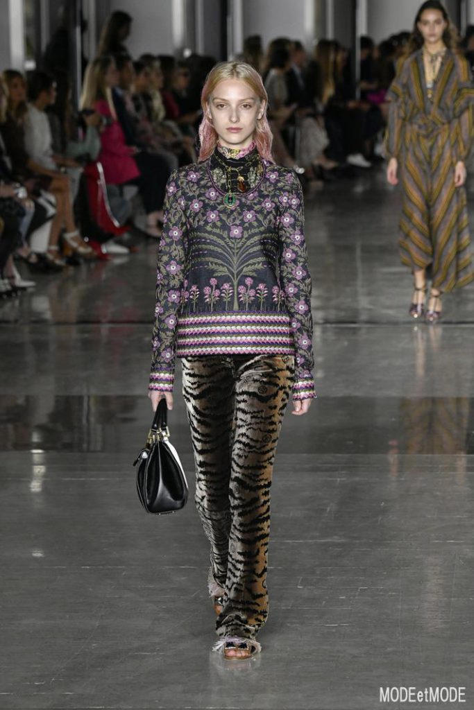 giambattista-valli_ss19_044