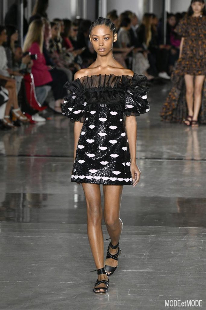 giambattista-valli_ss19_046