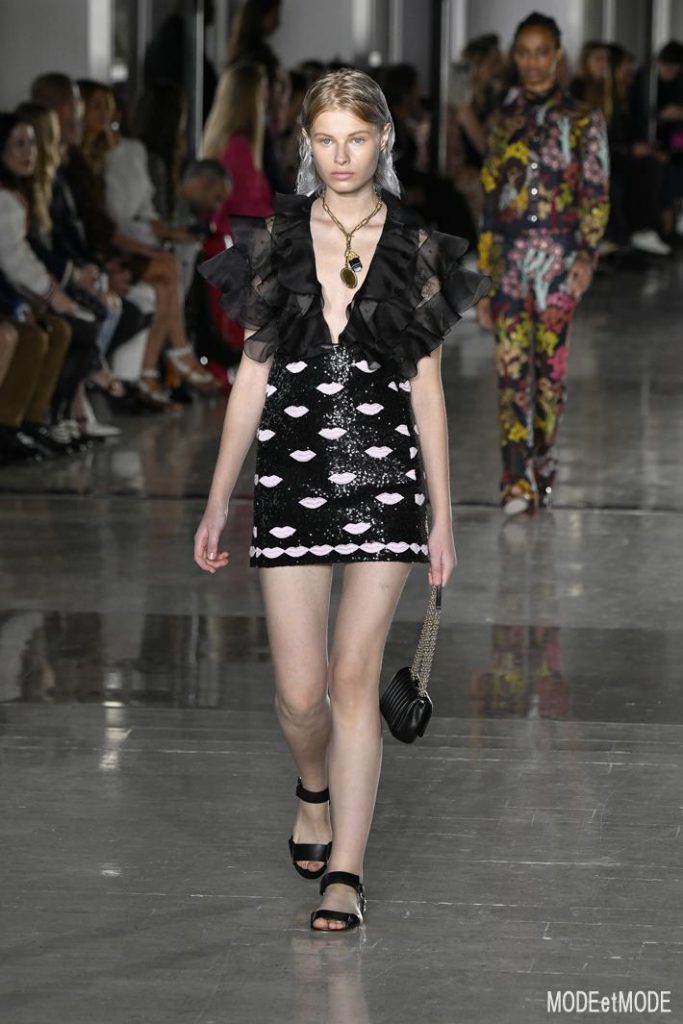 giambattista-valli_ss19_048