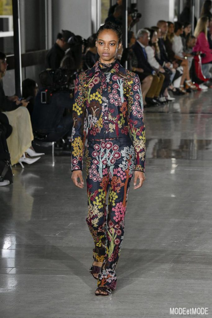 giambattista-valli_ss19_049