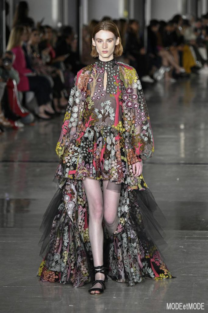giambattista-valli_ss19_061