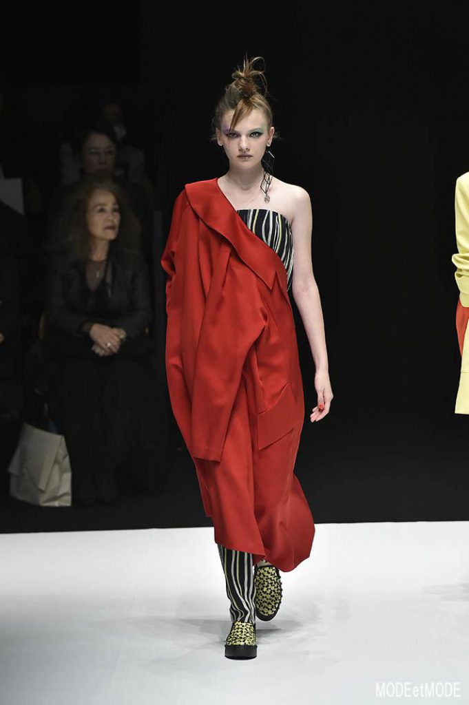 hiroko_koshino_ss19_013