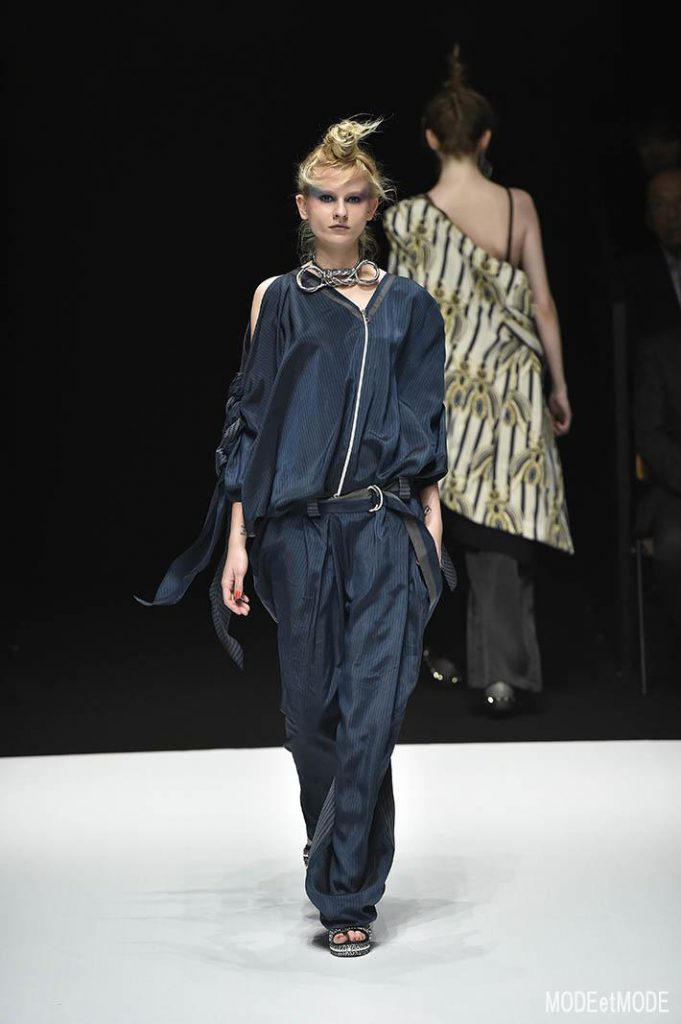 hiroko_koshino_ss19_021