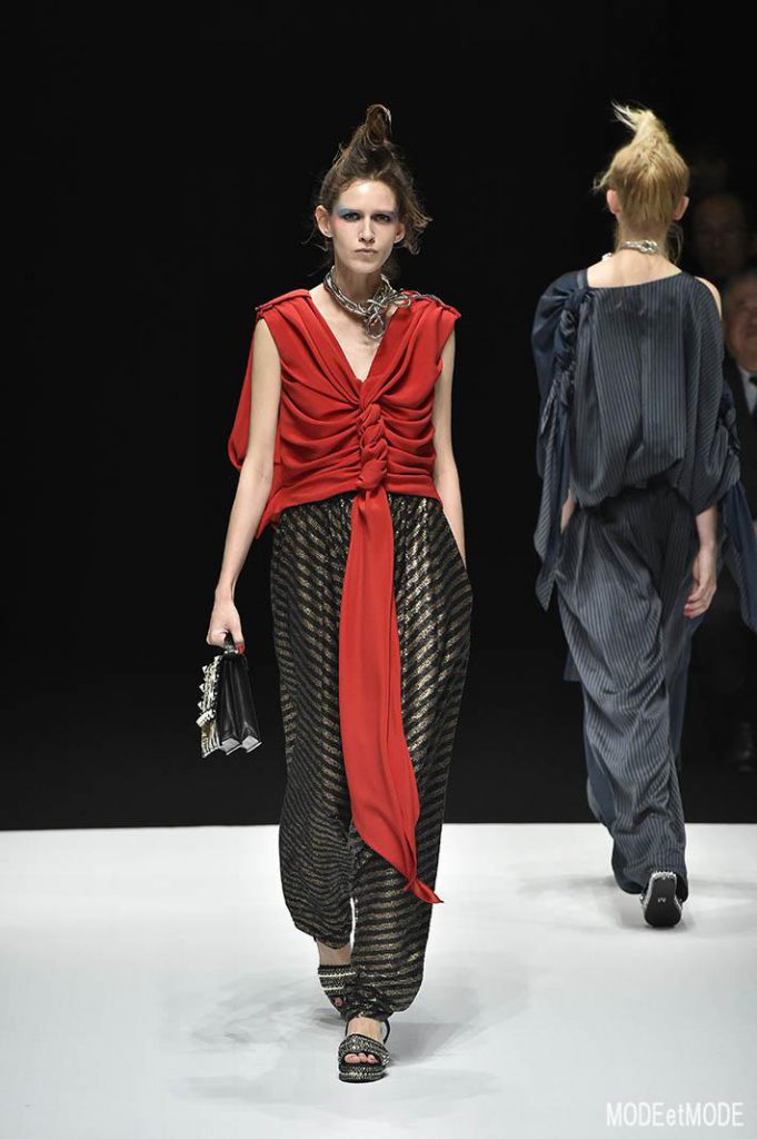 hiroko_koshino_ss19_024