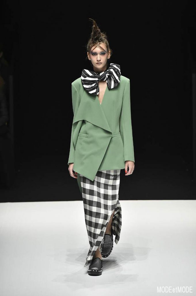 hiroko_koshino_ss19_035